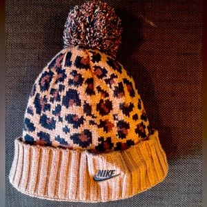 Nike fleece women’s’a beanie with leopard print
